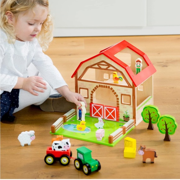 Wooden Barn Farm Play Set with Animals, Farmers, and Tractor - Picture 4 of 4